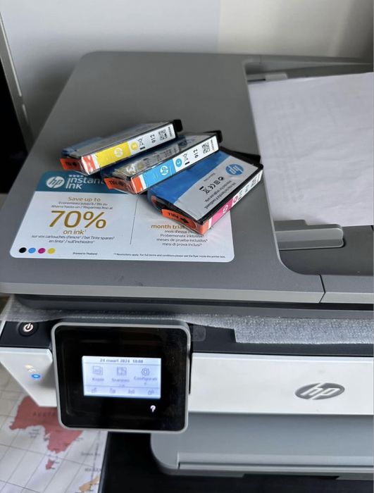 Imprimanta HP OfficeJet 8014