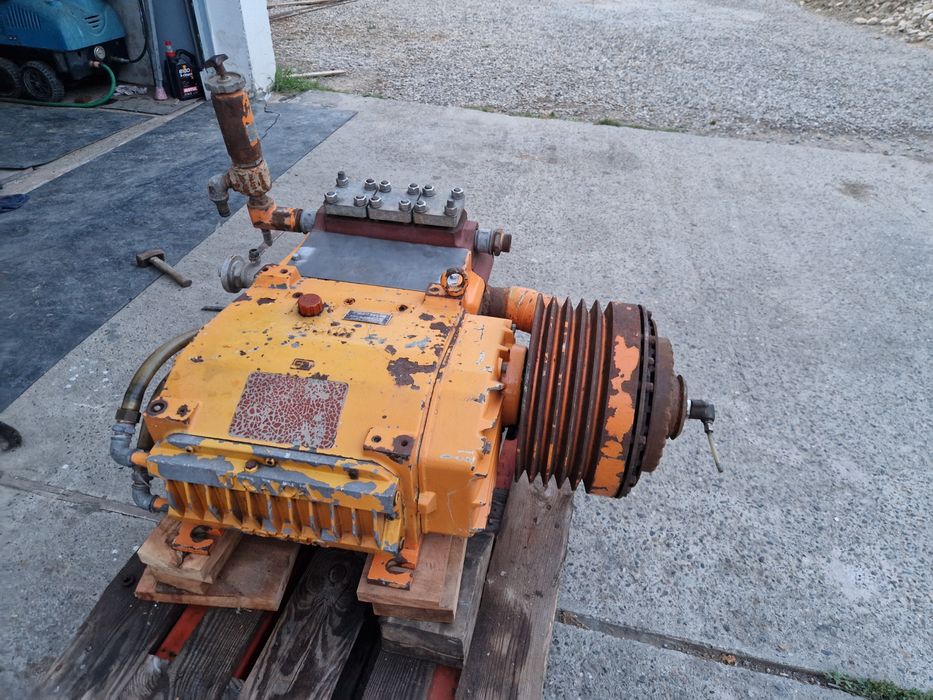 Vând pompă presiune Uraca KD716-G perfectă pentru vidanje / hidrocuraț