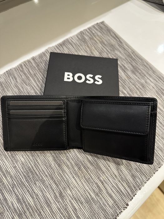 BOSS Arezzo 100% ЕСТЕСТВЕНА КОЖА / мъжки портфейл /