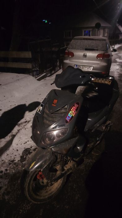 Vând Peugeot Speed fight 2