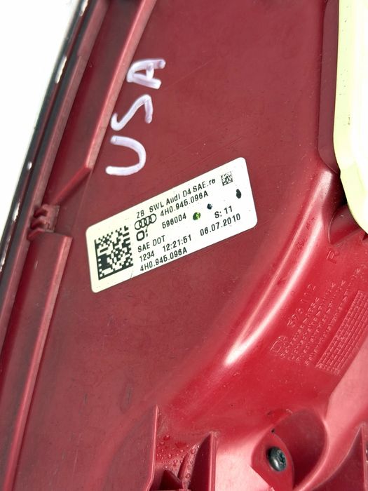 Десен външен стоп AUDI A8 D4 4H0945096A