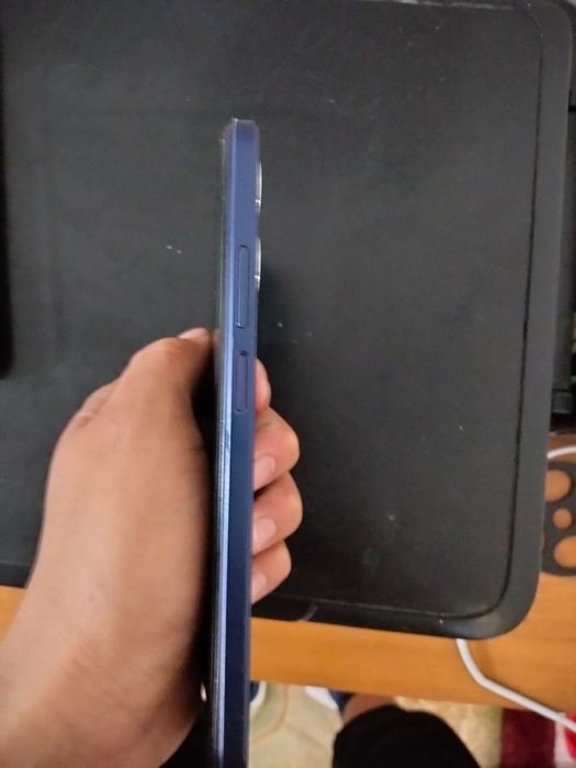 OPPO А17 телефон