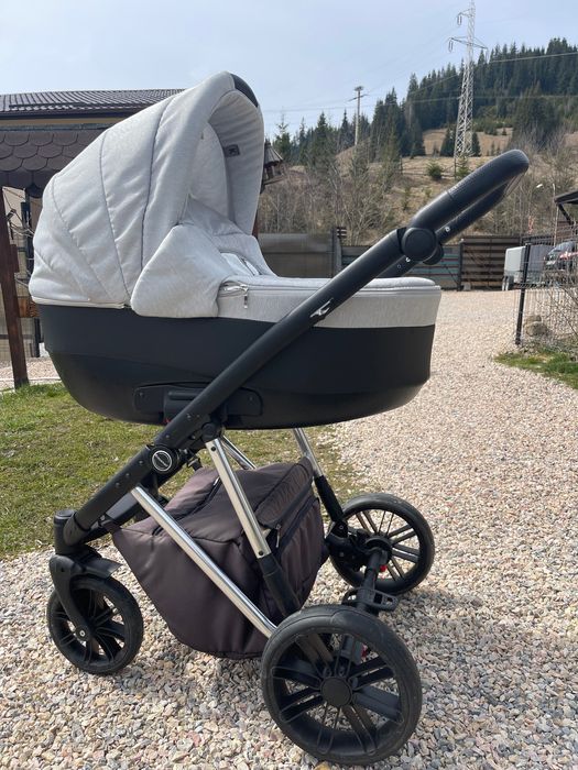 Carucior 3 in 1 LEXXO Silver Gray - Krausman - Testat ADAC  &  Scaun de masa pentru bebelusi 2 în 1, pliabil, cu tava dubla detasbila, 6–36 luni