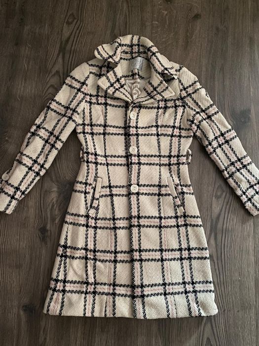 Pardesiu mărimea S sau adolescenta 12-14 ani