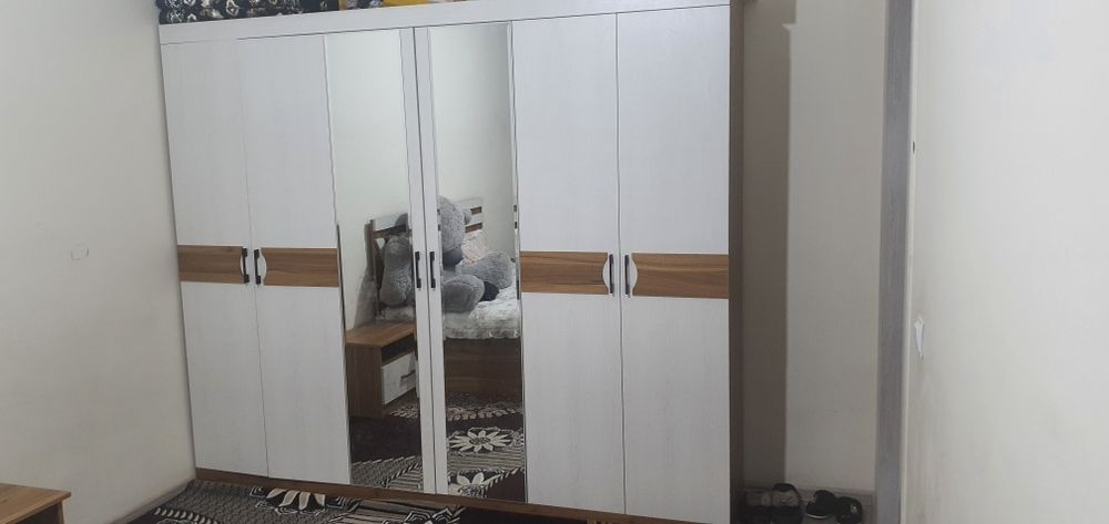 Mebel sotiladi kampilekt