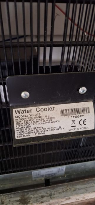 Dozator Apă La Fântâna YC-D1B (Mini Watercooler) - Apă Rece/Caldă