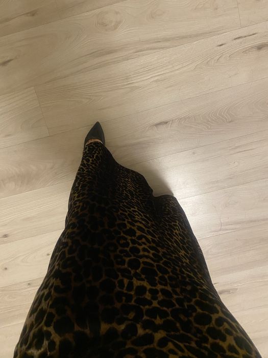 Платье леопардовое бархатное