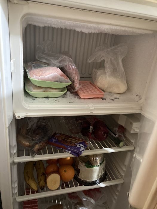 Продам холодильник