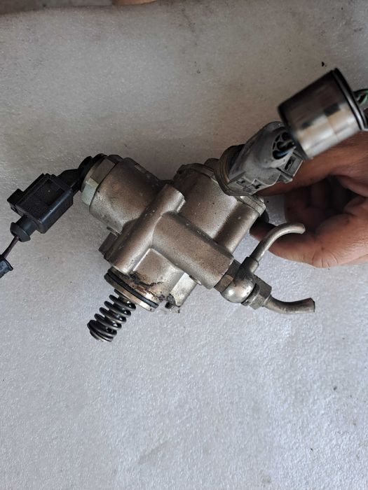 Pompa inalta presiune Benzina Audi A4 A6 A3 2.0 FSI BPY 06F127025M