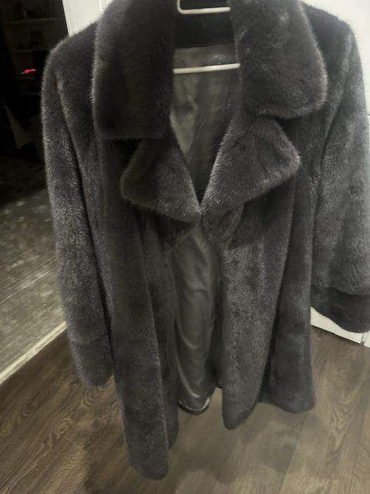 Продам норковую шубку