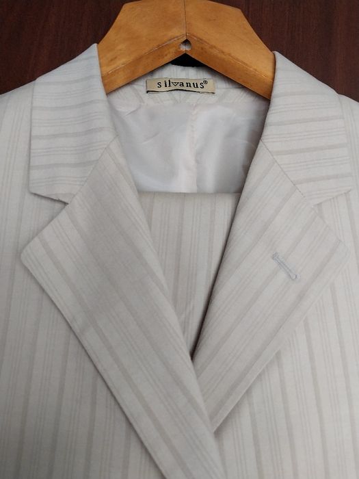 Продам мужской костюм