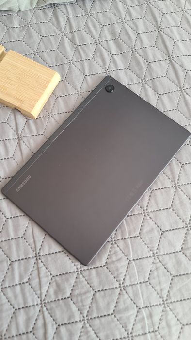 Samsung Tab A8 64gb 10.5" като нов