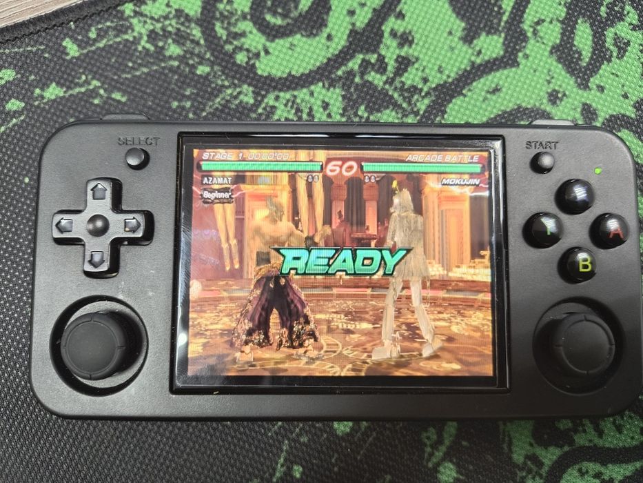 Продам игровую приставку