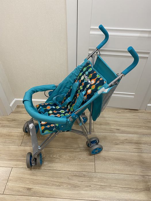 Продается прогулочная коляска