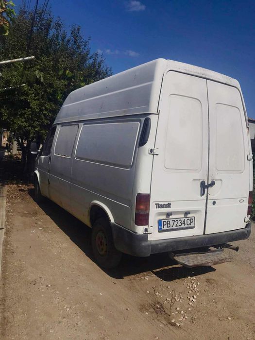 Пордавам бус Форд Транзит