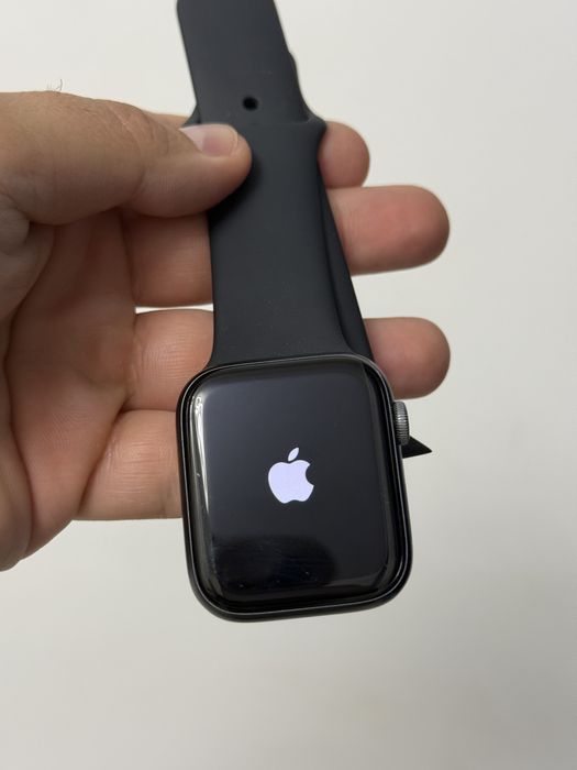 Apple Watch 6, GPS, Cellular, 44MM, Baterie 95%, Black Excelent