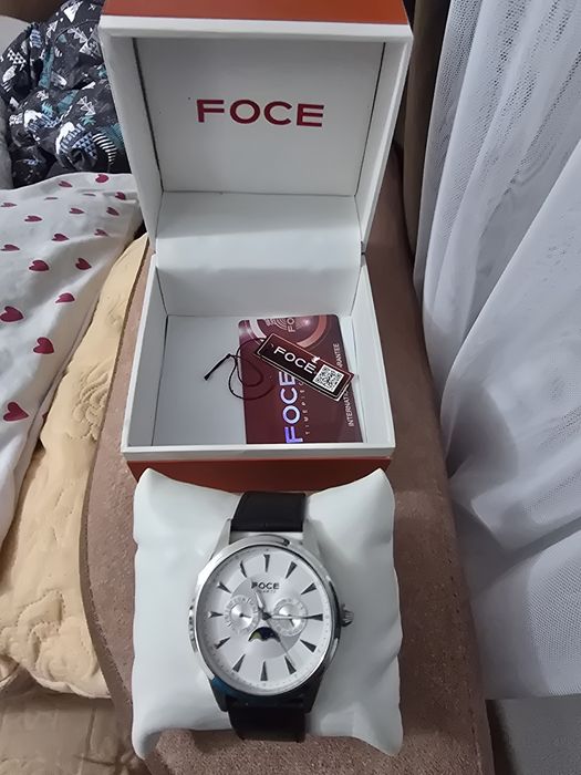 Продам Часы FOCE