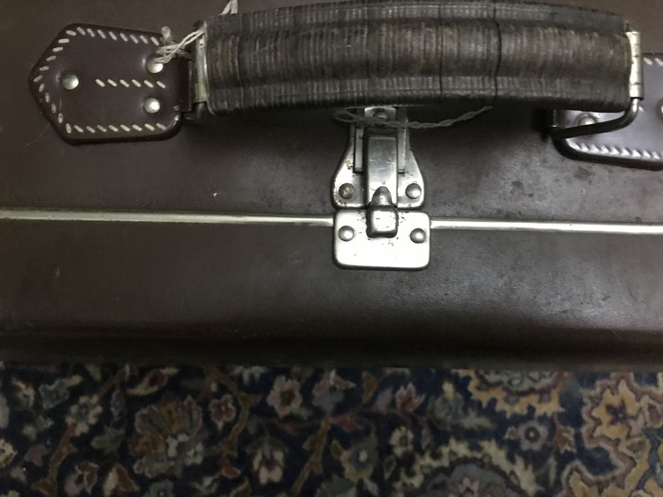 Чемодан антикварный ретро винтаж