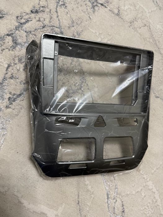 Рамки на кобальт и Мицубици Паджеро