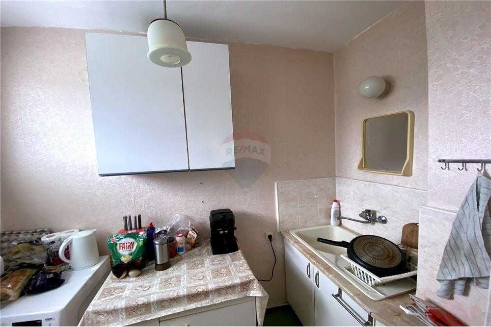 Продава се Двустаен апартамент в Разград, Възраждане - 55 кв.м за 1159 €/кв.м - Снимка #7