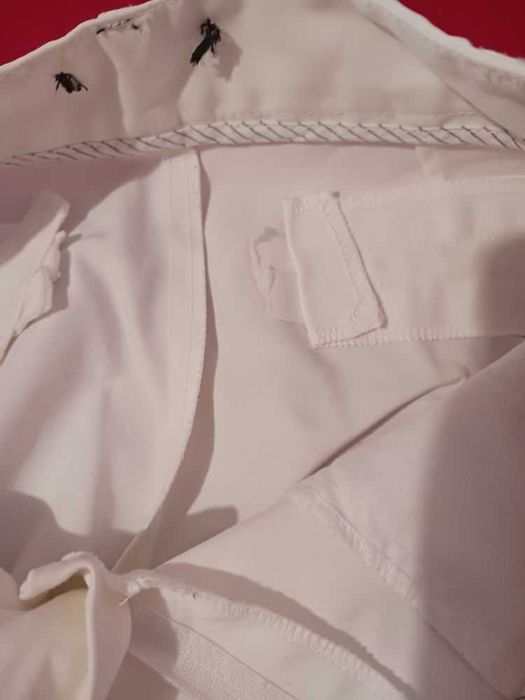 Снежно бял чарлстон на Zara