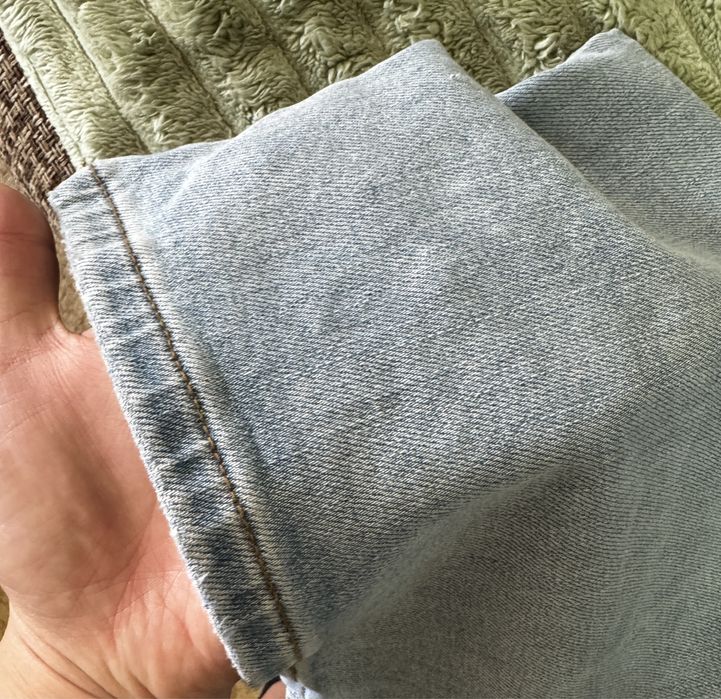 Джинсы трубы голубые