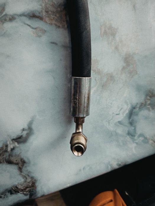 Шланг Гур Mercedes w124