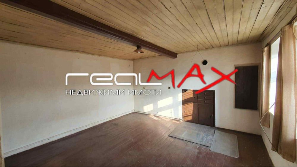 Продава къща в с. Розово, общ. Казанлък