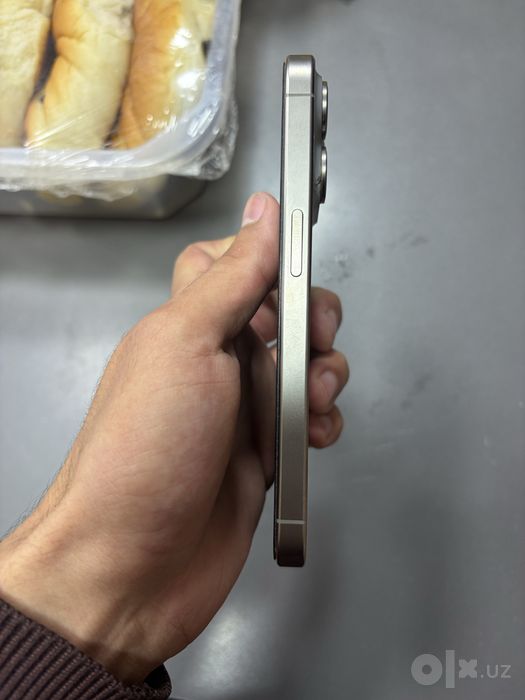 iPhone 15 pro 128 Gb