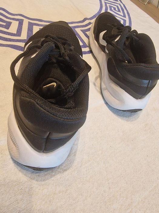 Маратонки Nike 35номер