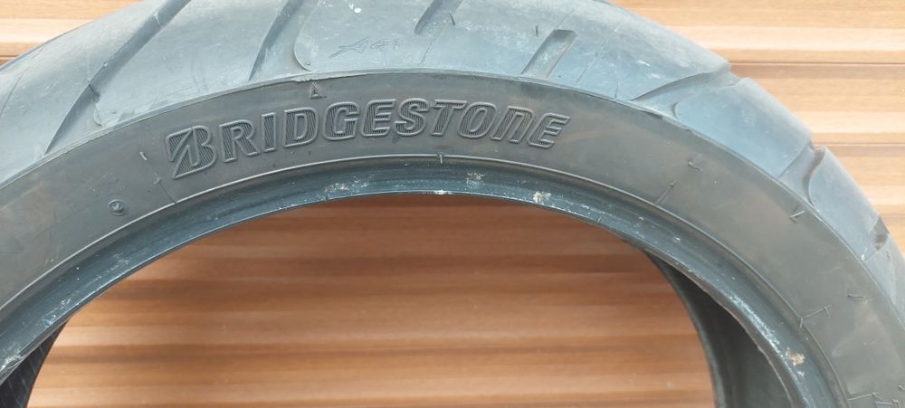 Продавам гуми за мотоциклет