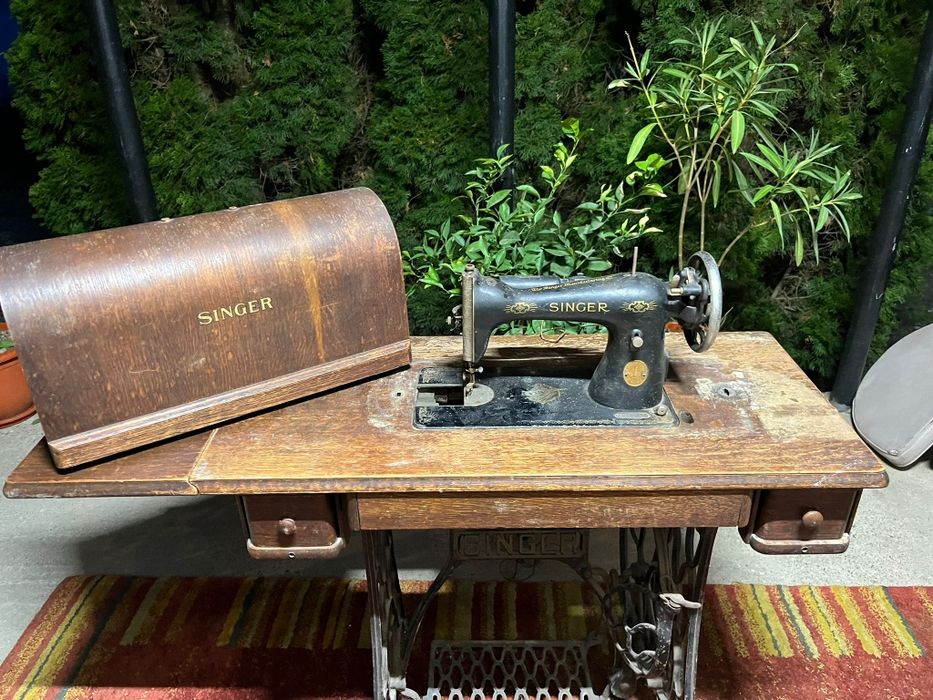 Mașină de cusut model vechi