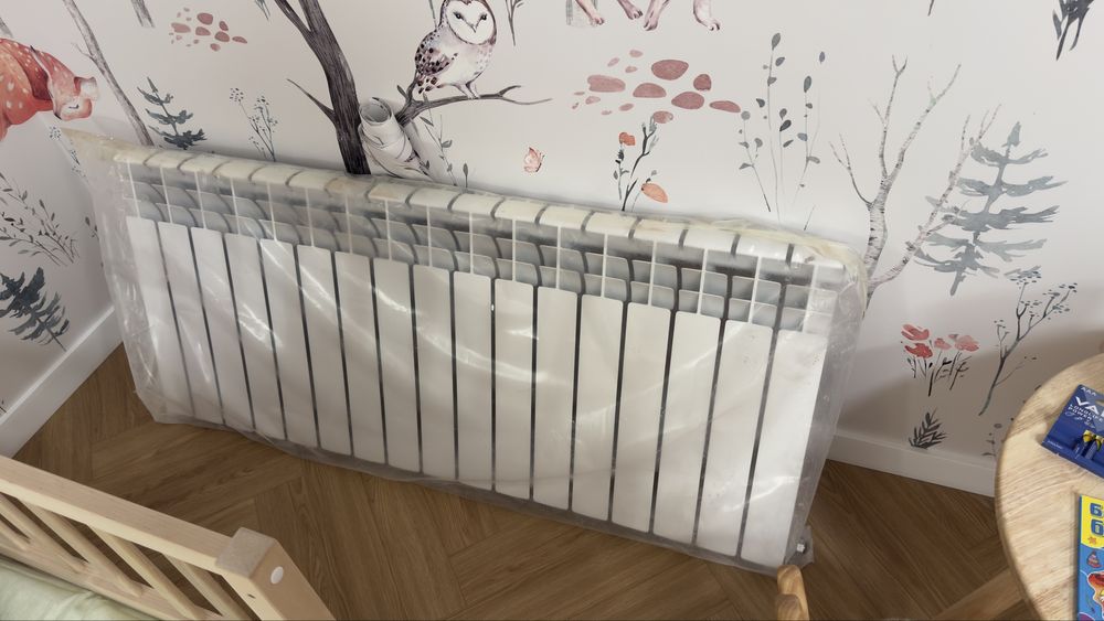 Продам батарею новая