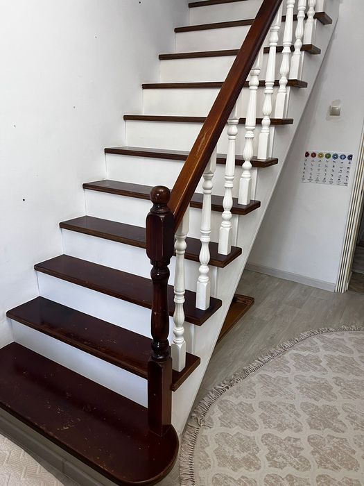 Деревянная лестница