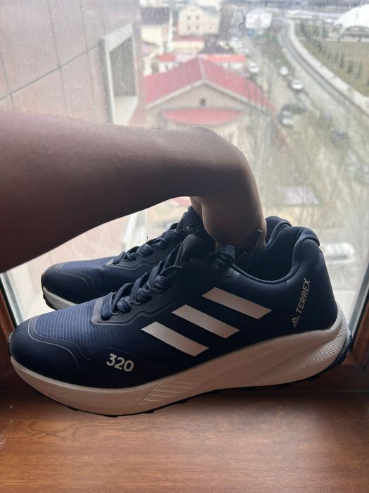 Adidas terrex кроссовки