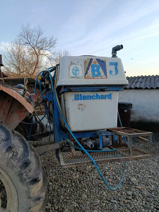 Vand sau dezmembrez met de ierbicidat Blancard