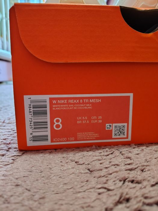 Маратонки Nike 39 номер