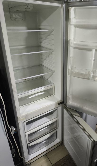 Холодильник LG высота 1, 8м