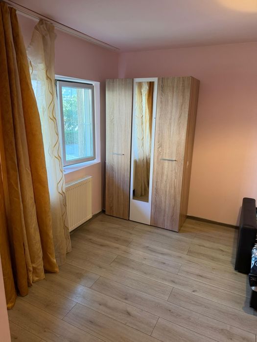 Închiriez garsonieră în regim hotelier