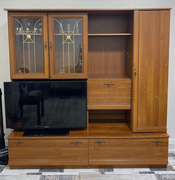 Продам стенку чехословацкой сборки.