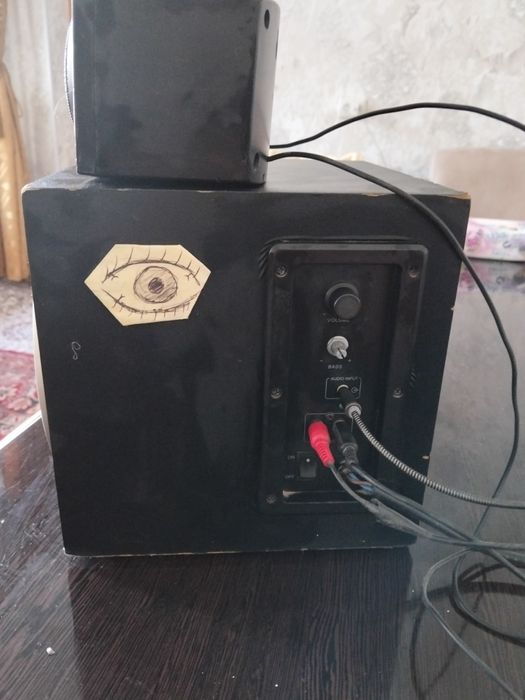 Сабвуфер продаётся