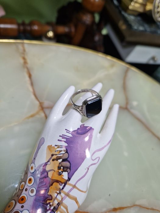 Стар Уникален антикварен сребърен пръстен с черен оникс