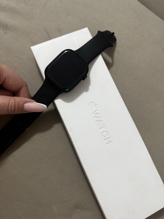 Продам Apple watch 10 series