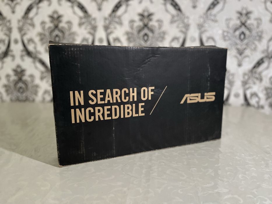Asus vivobook notbook sotiladi