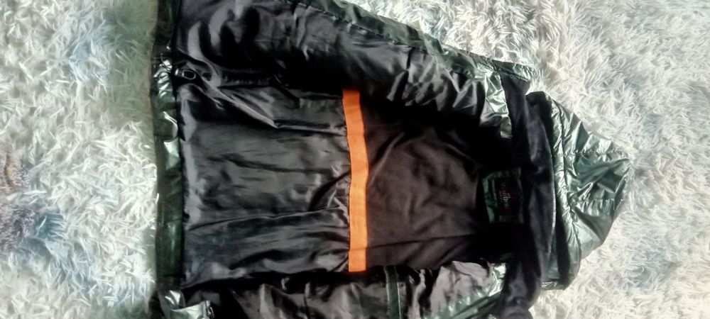 Куртка осень на мальчика 11-12 лет