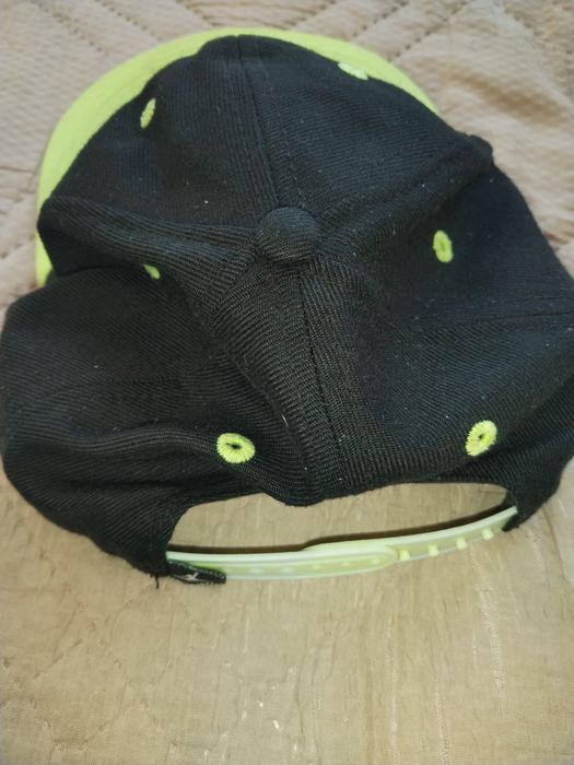 Продавам шапка с козирка Jordan yuoth