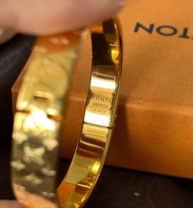 Louis Vuitton Гривна