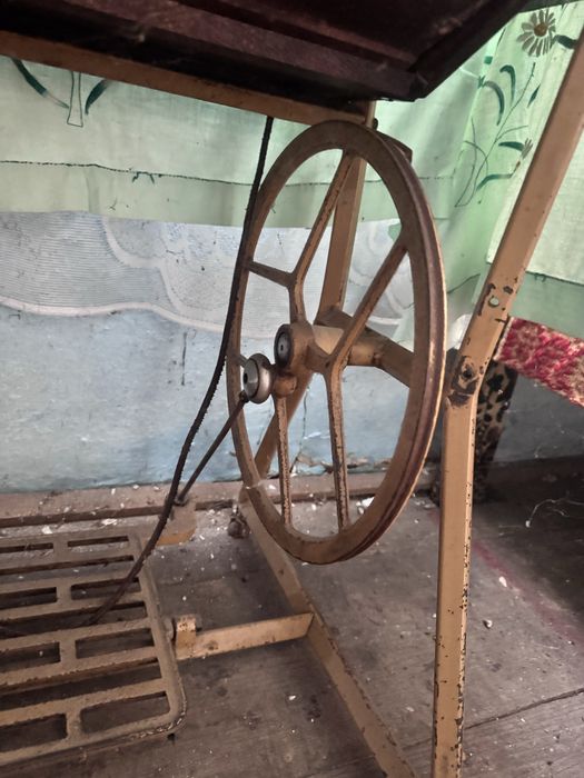 Masine de cusut foarte veche