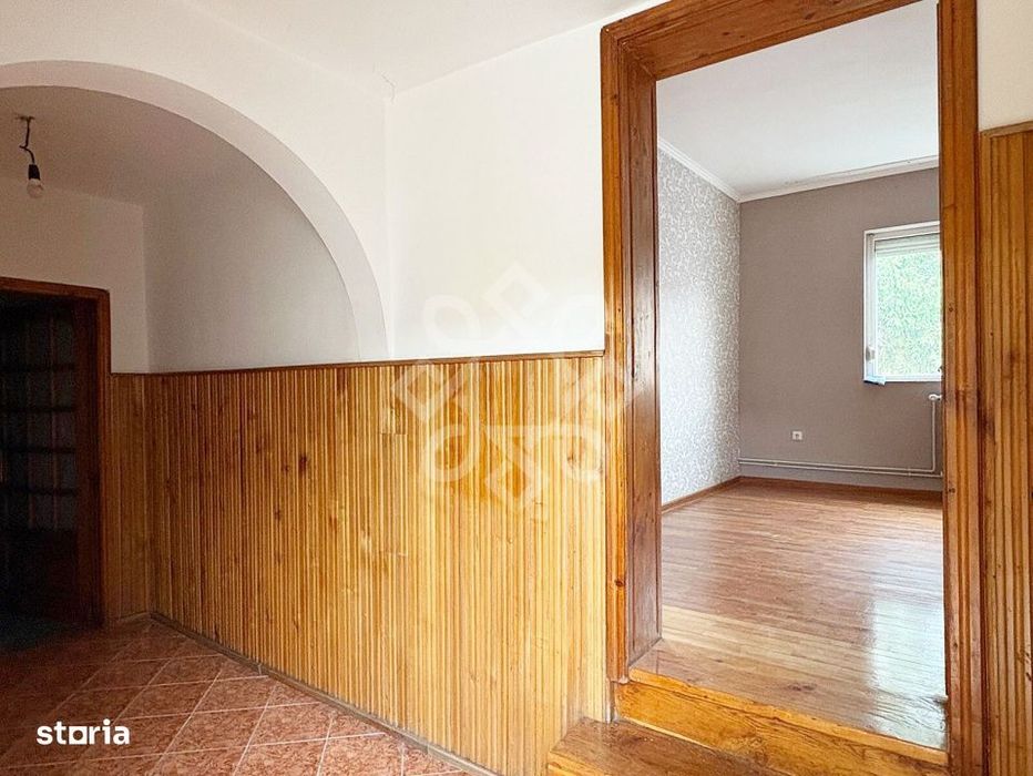 Casa si spatiu de productie in Iosia, teren 839 mp