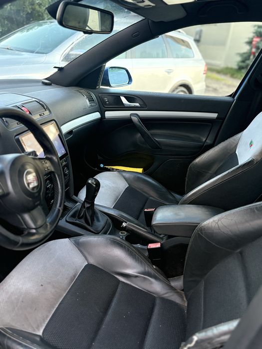 Vand/schimb Skoda Octavia 2 VRS-CITITI DESCRIEREA